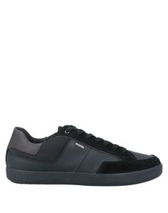 Низкие кеды и кроссовки Geox