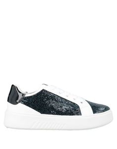 Низкие кеды и кроссовки Geox