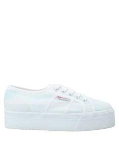 Низкие кеды и кроссовки Superga