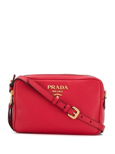 Prada сумка через плечо с металлическим логотипом