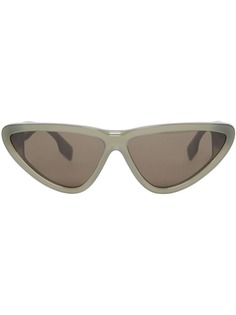 Burberry солнцезащитные очки в треугольной оправе