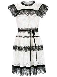 Martha Medeiros Pitty lace dress