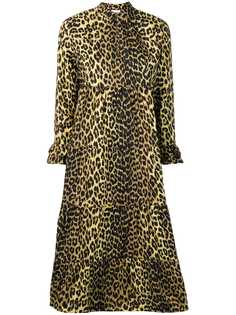 Ganni расклешенное платье с леопардовым принтом