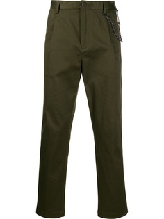 Closed straight leg trousers