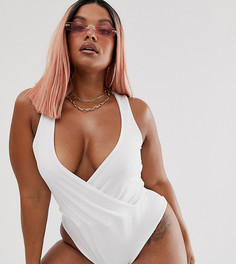 Белый слитный купальник с запахом PrettyLittleThing Plus - Белый