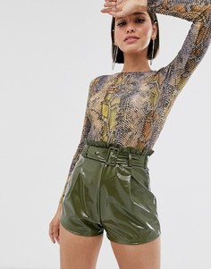 Виниловые шорты с поясом ASOS DESIGN - Зеленый