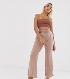 Брюки с широкими штанинами и покрытым тканью ремнем ASOS DESIGN Petite - Розовый