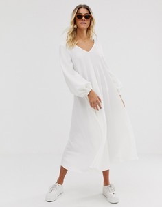 Свободное фактурное платье миди с V-образным вырезом ASOS DESIGN - Кремовый