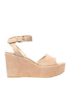 Сандалии Stuart Weitzman
