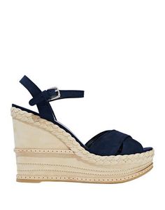 Сандалии Stuart Weitzman