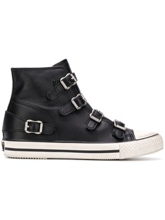 Trainers ash 2025