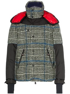 Moncler Grenoble пуховик в клетку с перьевым наполнителем