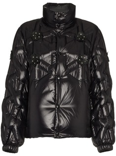 Moncler стеганый пуховик с заклепками