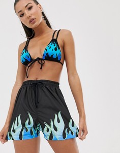 Пляжные шорты с принтом пламени ASOS DESIGN - Мульти
