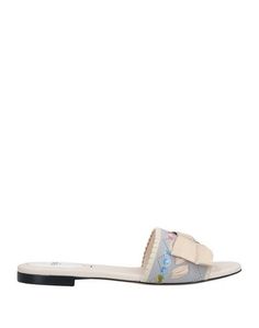 Сандалии Fendi