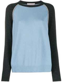 D.Exterior contrasting sleeve jumper