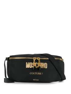 Moschino поясная сумка с металлическим логотипом