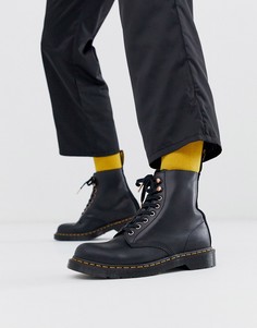Черные замшевые ботинки с 8 парами люверсов Dr Martens 1460 Pascal - Черный