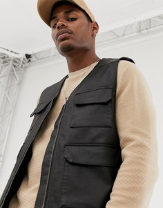 Черный жилет в стиле милитари из искусственной кожи ASOS DESIGN - Черный