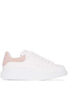 Alexander McQueen массивные кроссовки на шнуровке
