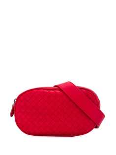 Bottega Veneta овальная поясная сумка