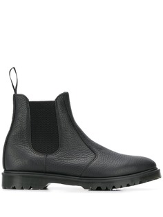 Dr. Martens 2976 Chelsea boots
