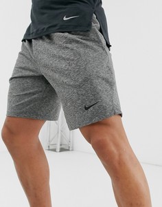 Темно-серые шорты для занятий йогой Nike - Черный