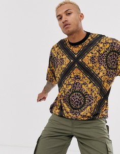 Oversize-футболка с принтом в стиле барокко ASOS DESIGN - Мульти