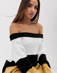 Платье-джемпер в полоску с открытыми плечами In The Style - Коричневый