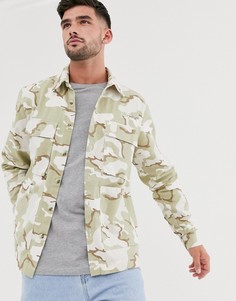 Рубашка навыпуск с камуфляжным принтом River Island - Зеленый