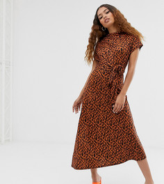 Платье миди со свободным воротом, поясом и черепаховым принтом ASOS DESIGN Petite - Мульти