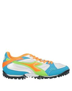 Низкие кеды и кроссовки Diadora