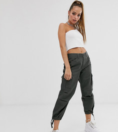 Брюки карго цвета хаки ASOS DESIGN Petite - Зеленый
