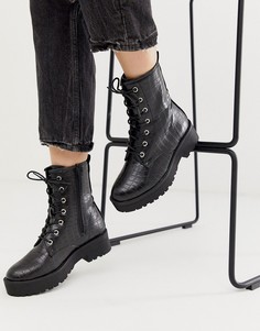 Черные ботинки на массивной плоской подошве и со шнуровкой Truffle Collection - Черный