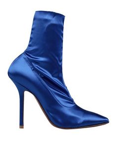 Полусапоги и высокие ботинки Vetements