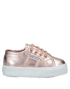 Низкие кеды и кроссовки Superga