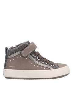 Низкие кеды и кроссовки Geox