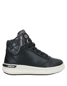 Низкие кеды и кроссовки Geox