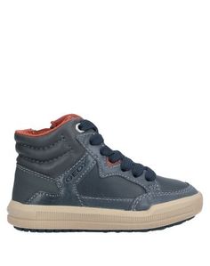 Низкие кеды и кроссовки Geox
