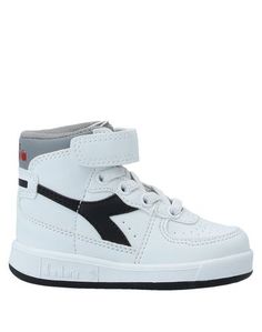 Низкие кеды и кроссовки Diadora