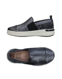 Низкие кеды и кроссовки Geox