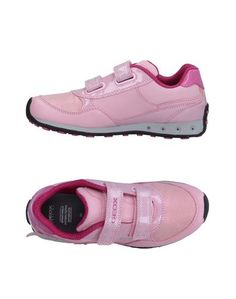 Низкие кеды и кроссовки Geox