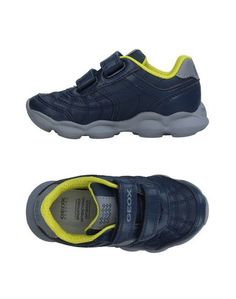 Низкие кеды и кроссовки Geox