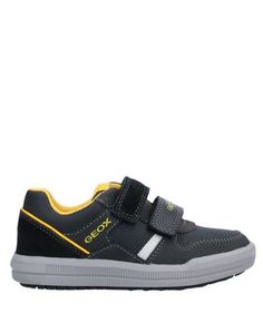 Низкие кеды и кроссовки Geox