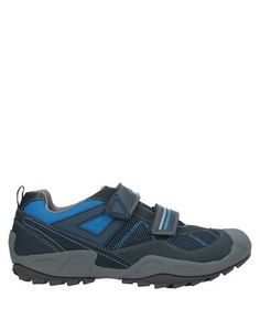 Низкие кеды и кроссовки Geox