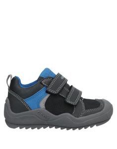 Низкие кеды и кроссовки Geox