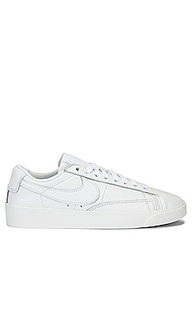 Кроссовки blazer low le - Nike