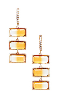 Свисающие серьги - Elizabeth Stone