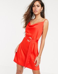 Красное платье на бретелях с поясом River Island - Красный