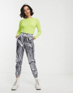 Брюки карго серебристого цвета с эффектом металлик Bershka - Серебряный